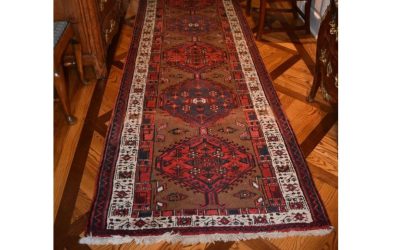 Oriental runner, hand tied, second half, 20th century