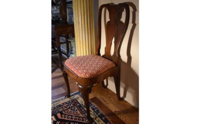 English walnut Queen Anne side chair, circa 1725