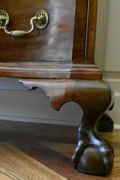 Boston double Serpentine and blocked end chest