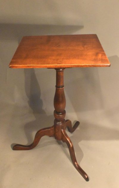 New England candlestand