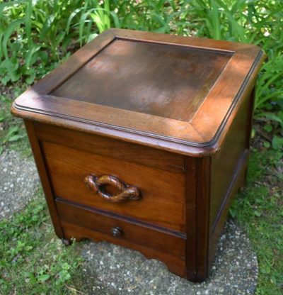 English commode