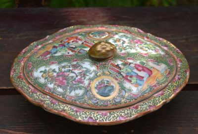 Chinese export rose medallion covered vegetable dish cover