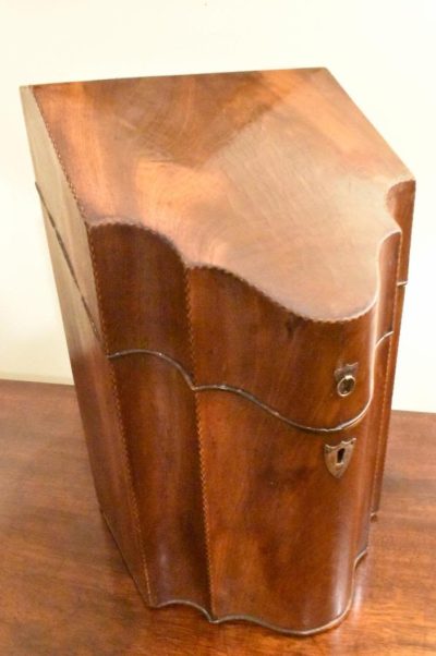 inlaid mahogany Hepplewhite knife and flatware box