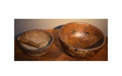 Two 18th or early 19th century turned burlwood bowls