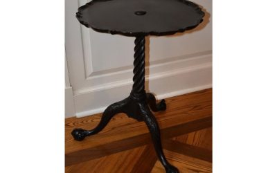 18th Century English Pie Crust Table of the Finest Mahogany